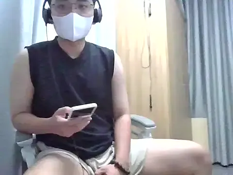  – webcam model profile photo Image 3