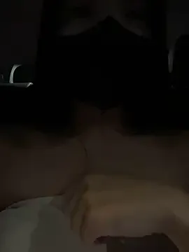  – webcam model profile photo Image 19