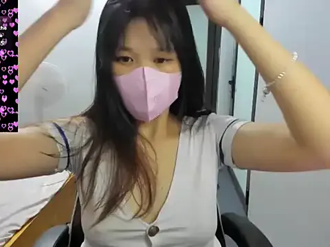  – webcam model profile photo Image 9