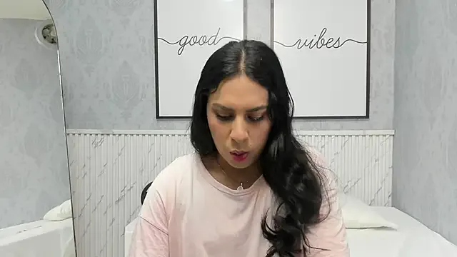 tsvivianaxxxxx – webcam model profile photo Image 13