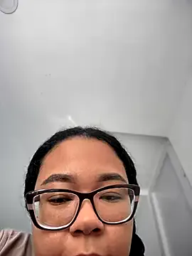 lilliiilliiillil – webcam model profile photo Image 19