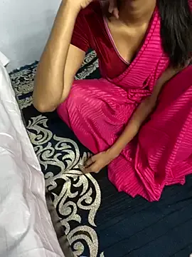 maataaan – webcam model profile photo Image 3