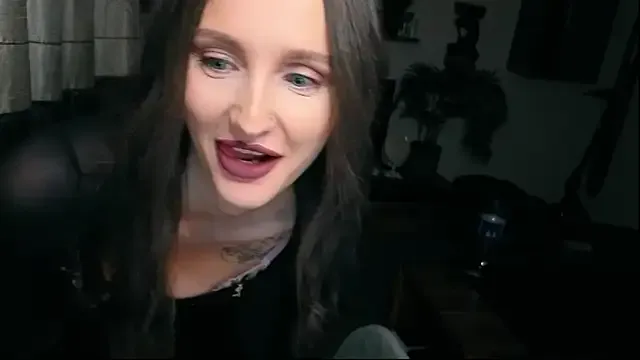  – webcam model profile photo Image 3