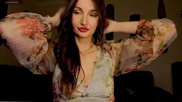 – webcam model profile photo Image 5