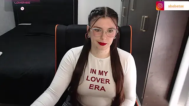 yourkeer – webcam model profile photo Image 15