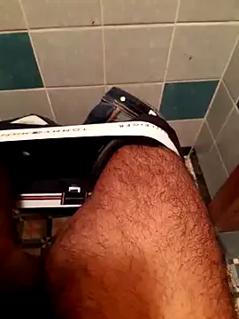 Yui-Ch – webcam model profile photo Image 8