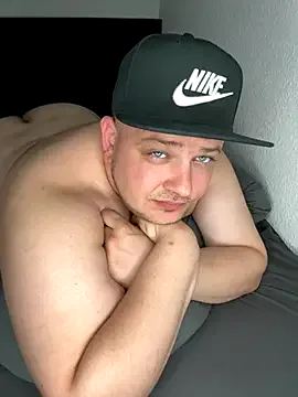 NANA_7 – webcam model profile photo Image 5