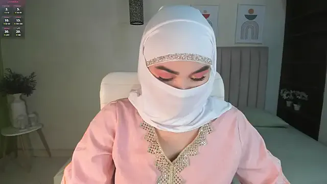  – webcam model profile photo Image 9