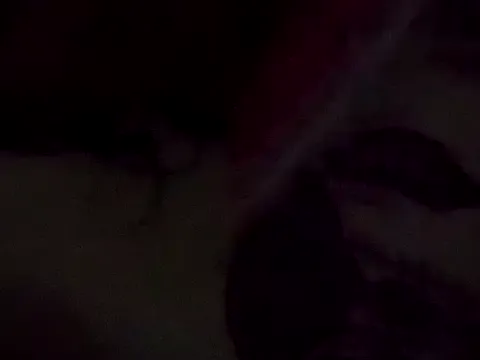 yaraa49 – webcam model profile photo