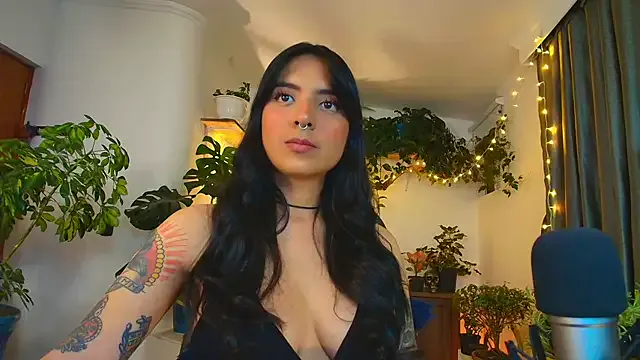 Queensophie_m – webcam model profile photo Image 14