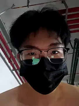 Benson18y – webcam model profile photo Image 11