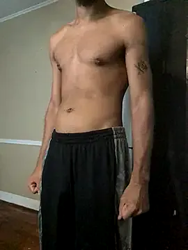 roouse – webcam model profile photo Image 10