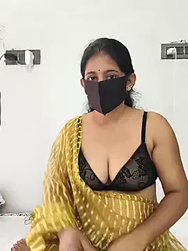 seraphine23 – webcam model profile photo Image 7