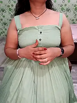 – webcam model profile photo Image 12