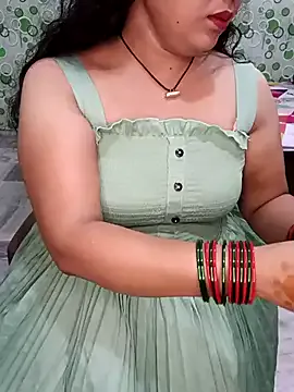  – webcam model profile photo Image 8