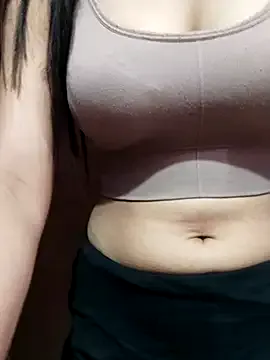  – webcam model profile photo Image 6