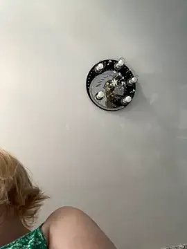  – webcam model profile photo Image 17