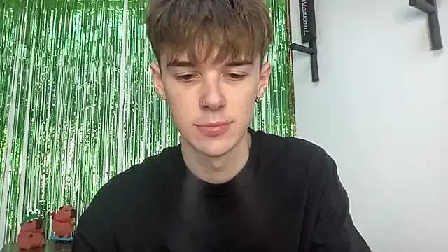 Sara_fun on FreeCamNet Image 2