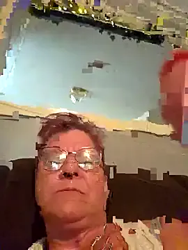 LoveOnStream – webcam model profile photo Image 3