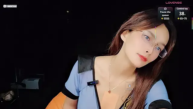 Garima_G – webcam model profile photo Image 10