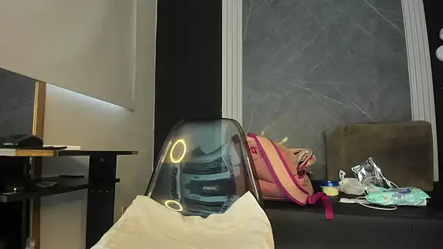 yuki_room – webcam model profile photo Image 13