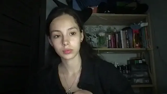 841_yayoi – webcam model profile photo Image 14