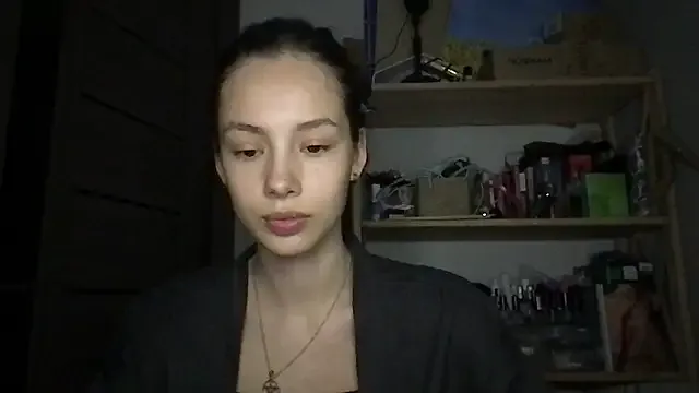 841_yayoi – webcam model profile photo Image 9