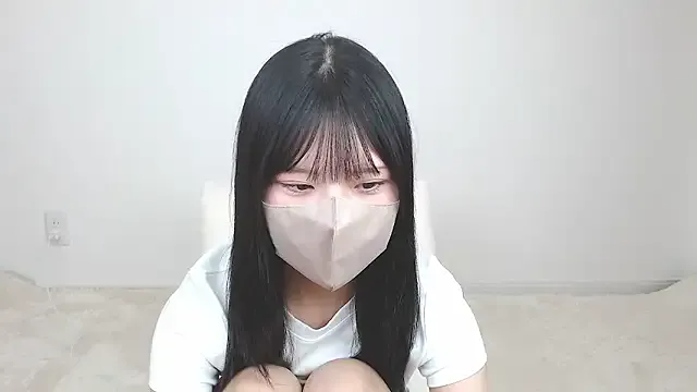 mimitan4545 – webcam model profile photo Image 9