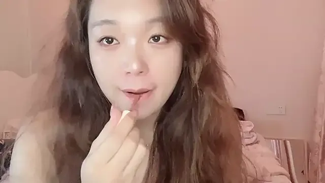 Faidraishere – webcam model profile photo Image 12