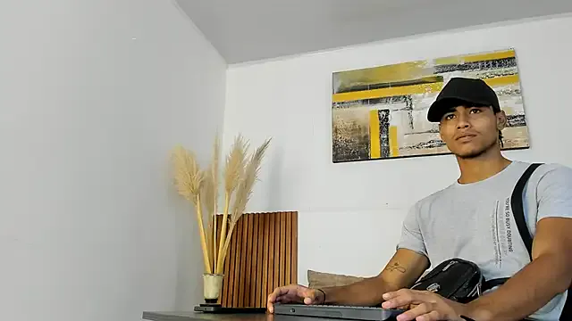 Nonchan_ – webcam model profile photo Image 16