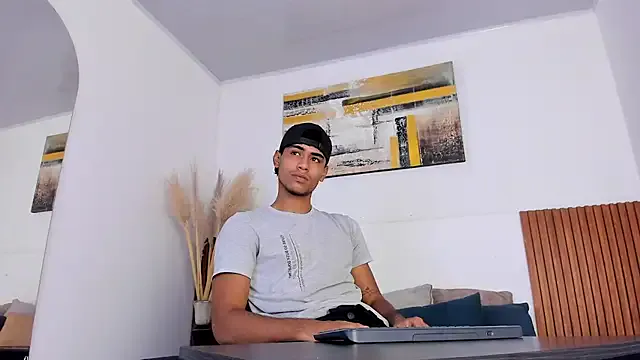 Nonchan_ – webcam model profile photo Image 19