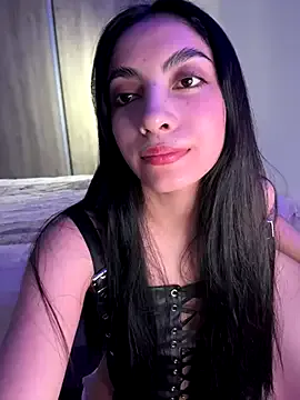 NANA_7 – webcam model profile photo Image 6