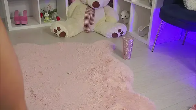 Nonchan_ – webcam model profile photo Image 11