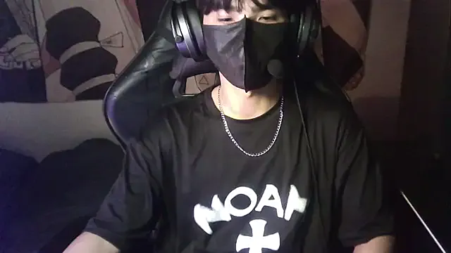  – webcam model profile photo Image 17