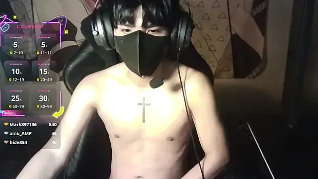  – webcam model profile photo Image 4