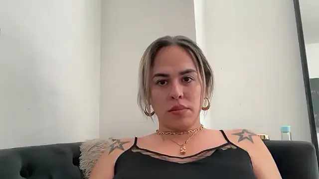 _Crystal_evains – webcam model profile photo Image 3