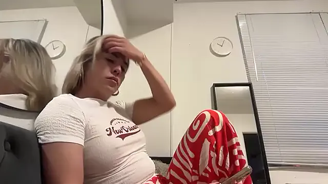 _Crystal_evains – webcam model profile photo Image 8